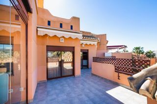 Penthouse in Rector juan de dios lópez gonzález 1. Ático en urbanización albatros