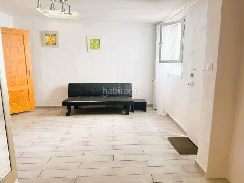 Foto b9eef5ba-b2c6-4b46-bde4-72c23708f5e6. Piso  de 2 apartamentos en Motril ciudad Motril