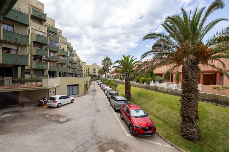 Foto f9259336-c8d9-4eba-ac6d-aad46419f2bd. Dúplex a marítimo 39 a Salobreña costa Salobreña