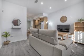 Miete Etagenwohnung  Calle santa maría de trassierra. ¡descubre tu nuevo hogar en córdoba! este impresionante apartame