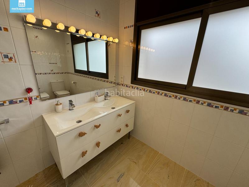 Foto 083b0dce-7add-4123-afd4-6662b7e098e4. Casa con riscaldamento parcheggio piscina in Ciutat jardí Bonanova Calafell