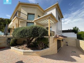 Casa in Ciutat jardí Bonanova. Exclusiva casa en calafell  bonanova  con vistas al mar