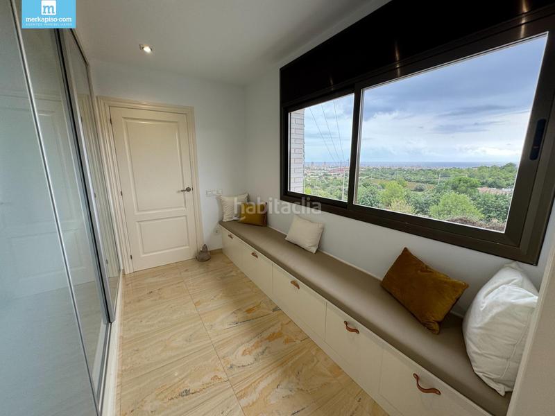 Foto cd11761d-0ce5-4f11-905c-97ac561552dc. Casa con riscaldamento parcheggio piscina in Ciutat jardí Bonanova Calafell