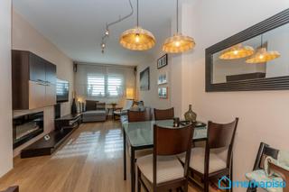 Etagenwohnung in La Roureda. Acogedor piso con parking y trastero