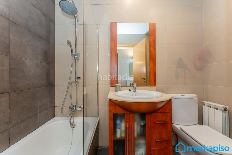 Foto 41215377-a65f-4c92-bcc0-dae59477a697. Pis a La Roureda Viladecans