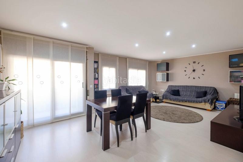 Foto bffdca36-e880-45b5-86be-8b53afe389b0. Pis amb calefacció a Centre Viladecans