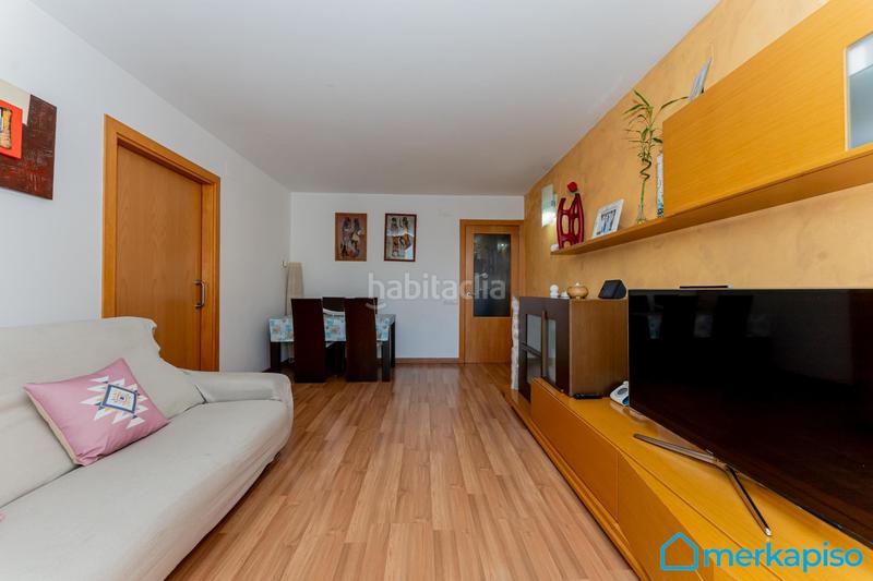 Foto 8d08671f-bdf5-45d9-8dfb-57e75a2bae3b. Flat with heating parking in Vilamarina Viladecans