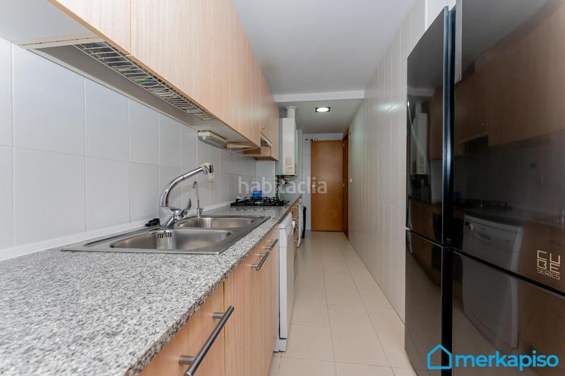 Foto cc32745d-3088-48f0-ac2f-39a2aabc41fe. Flat with heating parking in Vilamarina Viladecans