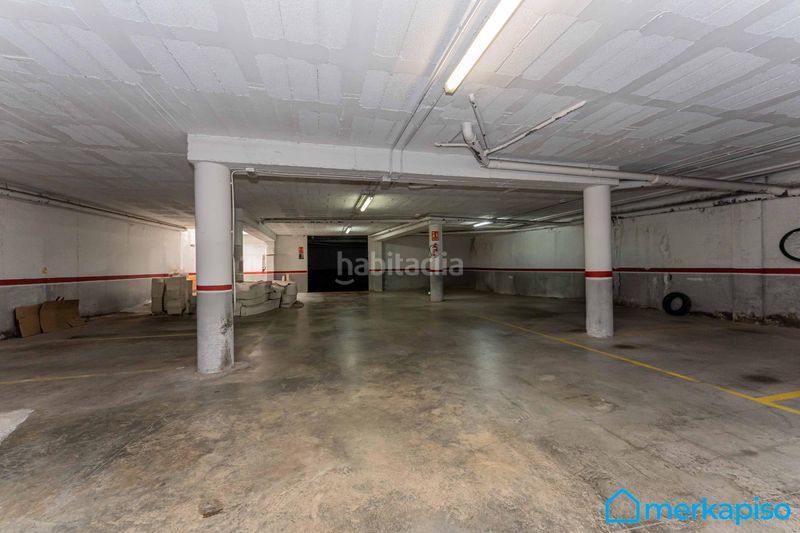 Foto c352d8dd-f03c-4883-8208-3ba7ee9d7950. Dúplex amb aparcament a Sant Climent de Llobregat