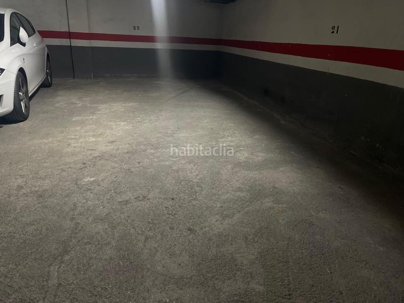 Foto c2657013-8859-46b5-a327-a8328c1ae6dd. Posto auto in Centre Viladecans