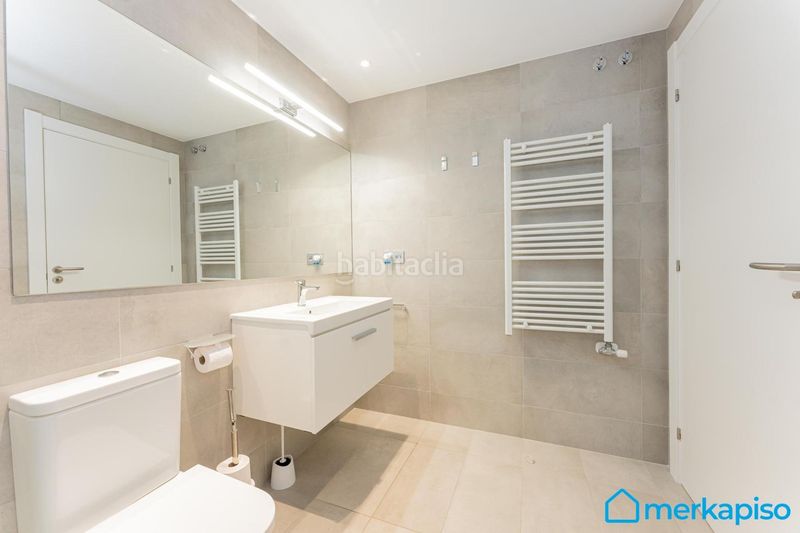 Foto 0db97815-b019-4383-a969-c44718ac9a9c. Pis amb aparcament a Vilamarina Viladecans