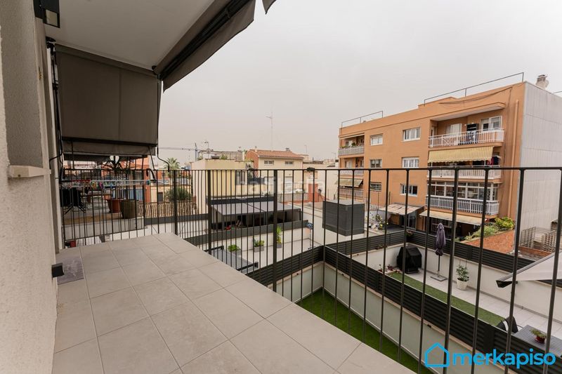 Foto c609f8e2-2852-4332-8ab1-66974e601349. Pis amb aparcament a Vilamarina Viladecans