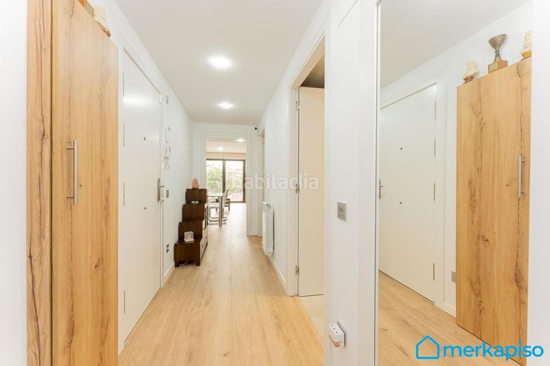 Foto db771578-ff8a-48d5-8cf6-94b97f4a3538. Pis amb aparcament a Vilamarina Viladecans