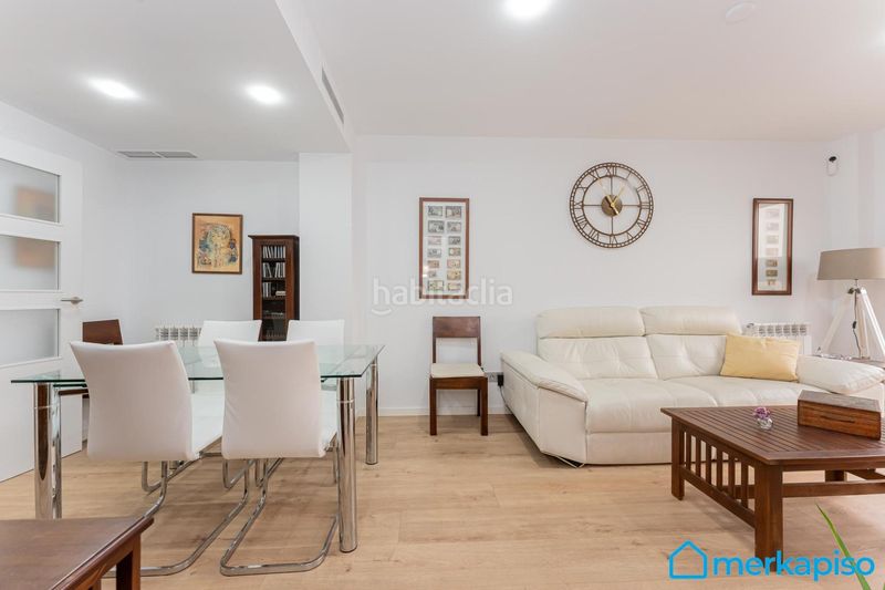 Foto ef526037-3812-40e5-9f0d-95f5d18ae992. Pis amb aparcament a Vilamarina Viladecans