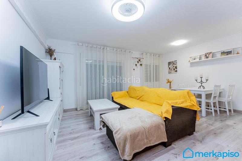 Foto aeb71eea-7b5e-4bf9-8b20-9d52da856dd7. Ground floor with parking in La Roureda Viladecans