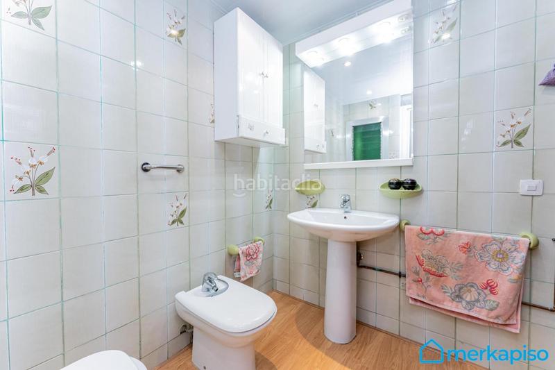 Foto afc4429c-c73f-42af-ab14-5ce3b1e64216. Ground floor with parking in La Roureda Viladecans