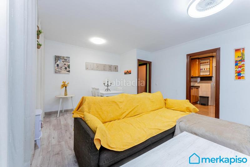 Foto dd7968fc-f9b5-44c1-befa-08a792e3e33e. Piano terra con parcheggio in La Roureda Viladecans