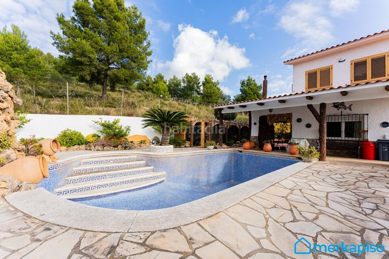Foto 0feda3ad-71ce-4654-86f0-949a63c1bda4. Masia amb calefacció piscina a La Sentiu Gavà