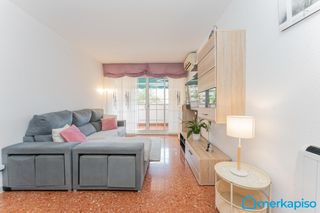 Etagenwohnung in Montesa. Vivienda en esplugues de tres habitaciones dos baños y ascensor.