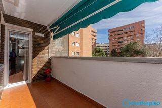 Flat in Montesa. Vivienda en esplugues de tres habitaciones dos baños y ascensor.