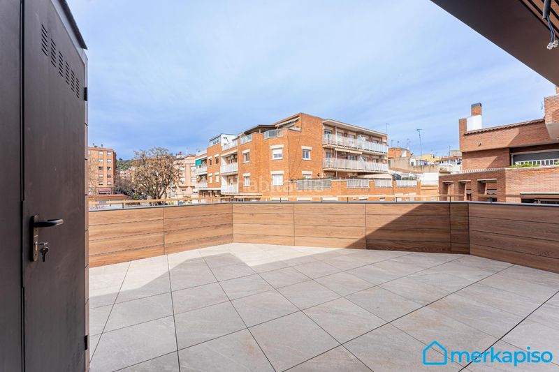 Foto 77c2f876-8ffd-453f-8e13-5d35e2aa633e. Casa adossada amb calefacció aparcament a Centre Viladecans