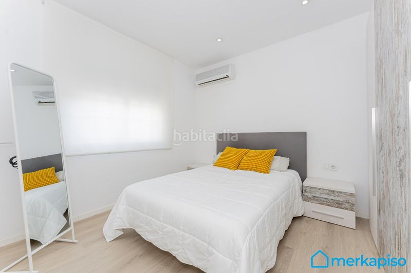 Foto 2a562a79-9a60-4484-b1a8-90f61bd5e588. Casa amb aparcament piscina a Torrent Ballester Viladecans