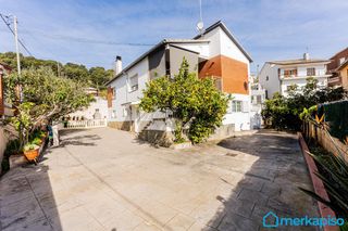 Casa a Torrent Ballester. Espectacular casa cuatro vientos en zona inmejorable