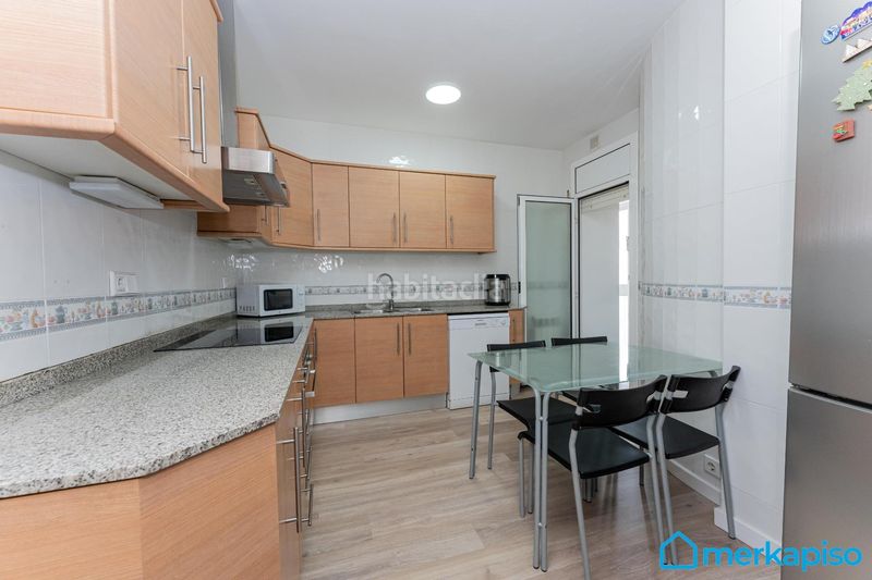 Foto cc14842d-b841-4675-b9d1-235bd9352131. Pis a La Roureda Viladecans