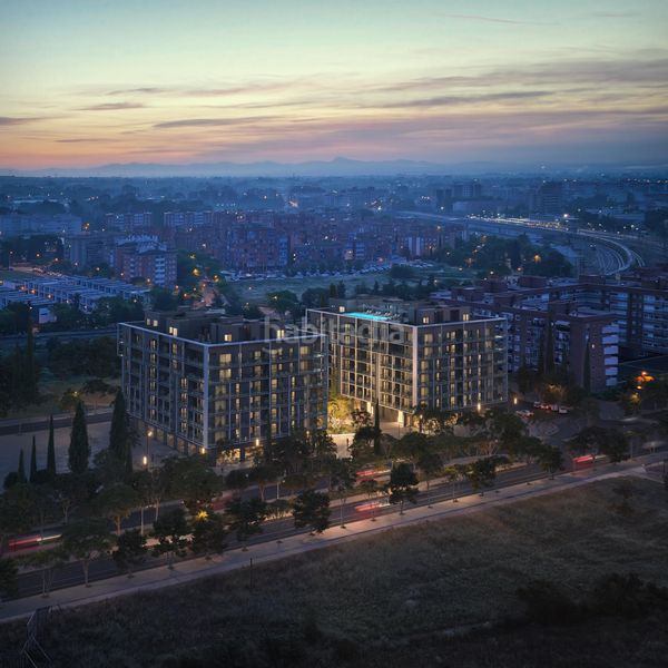 Foto b77a29e3-6e4d-4d98-a7be-bbee7e7e98d1. Edificio in carrer alfabrega 20 in Ponent Reus