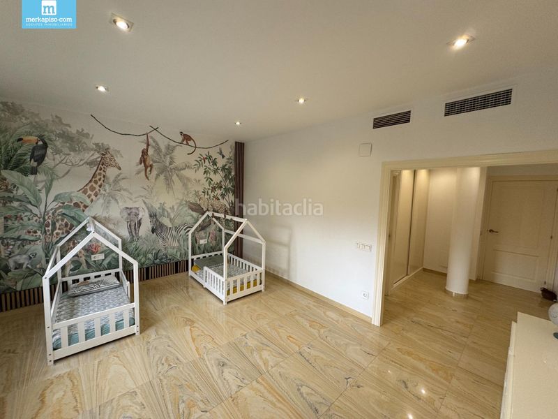 Foto 07d46327-9424-4b5c-a82e-d35e778e1e57. Casa amb aparcament piscina a Ciutat jardí Bonanova Calafell