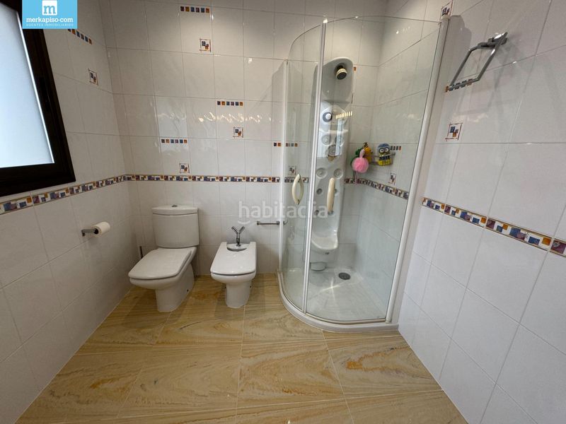Foto 0e79887f-5e4d-4884-8a81-43ccb4979484. Casa amb calefacció aparcament piscina a Ciutat jardí Bonanova Calafell