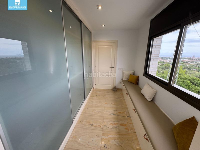 Foto 422f7618-e00d-4e93-8812-c8716170f9e0. Casa amb aparcament piscina a Ciutat jardí Bonanova Calafell