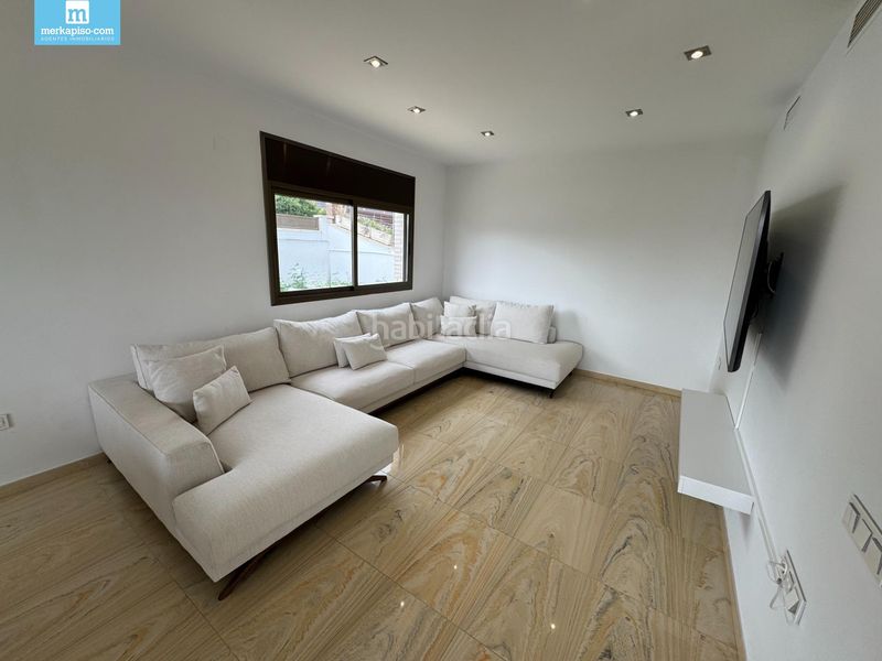 Foto 51108d83-9aff-4600-abb7-1caedb23c053. Casa amb aparcament piscina a Ciutat jardí Bonanova Calafell