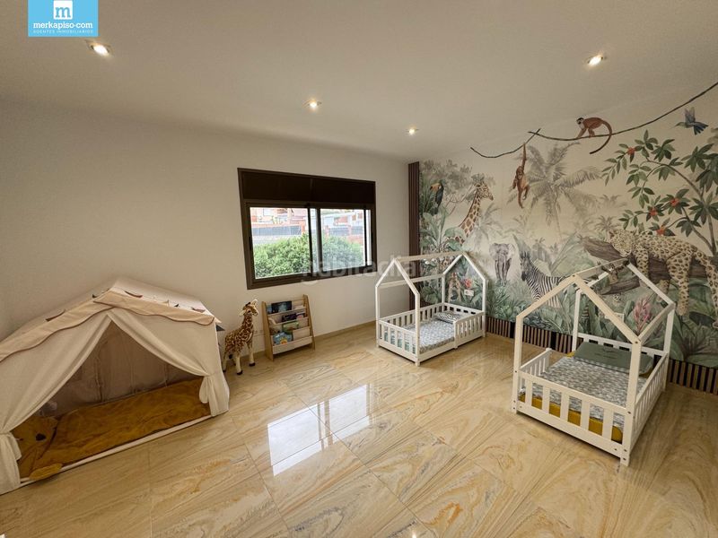 Foto 66493d8f-9163-49ab-ba38-894556c18bcb. Casa amb aparcament piscina a Ciutat jardí Bonanova Calafell