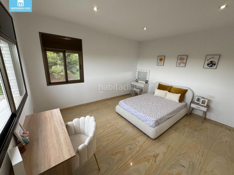 Foto 94da394a-4e9e-44af-ae7b-566d201ab46c. Casa amb aparcament piscina a Ciutat jardí Bonanova Calafell