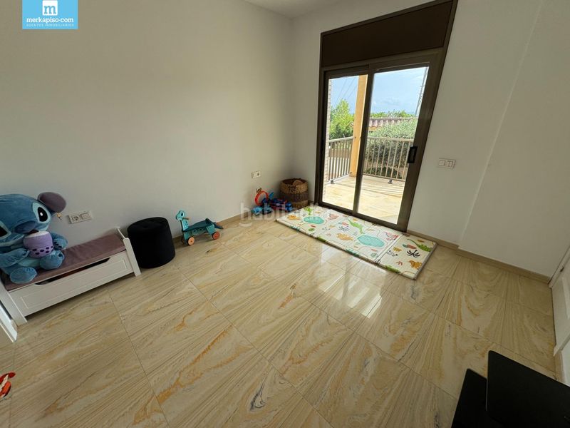 Foto a8e1afd3-bfd6-428b-bd46-7f80373d13d7. Casa amb calefacció aparcament piscina a Ciutat jardí Bonanova Calafell