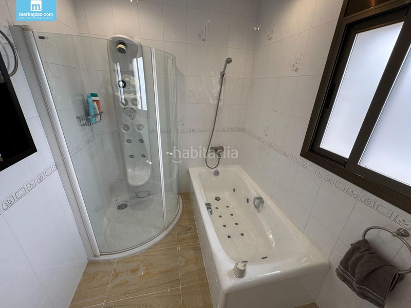 Foto d31ee6b9-7f3a-44ee-817e-bed8218f5fee. Casa amb aparcament piscina a Ciutat jardí Bonanova Calafell