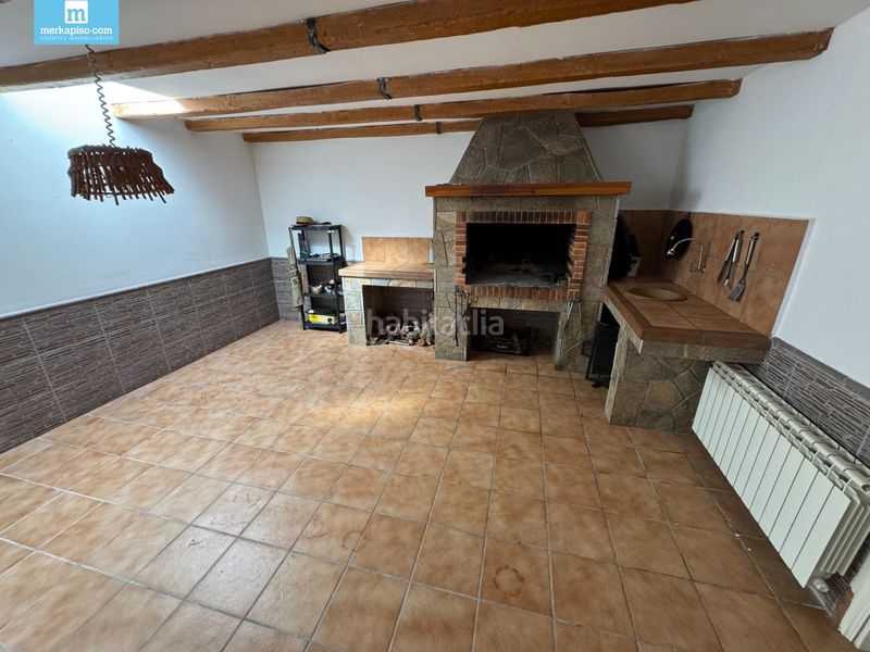 Foto f17fb396-5387-4599-98d7-ccf25111a8d1. Casa amb calefacció aparcament piscina a Ciutat jardí Bonanova Calafell