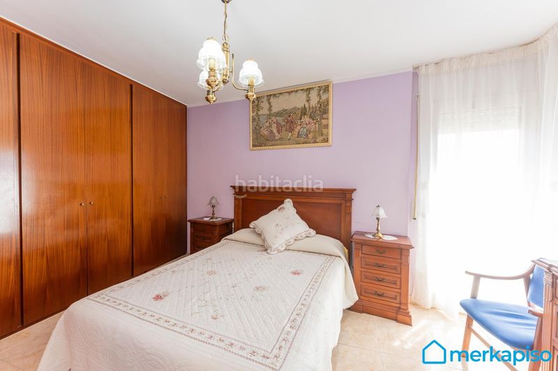 Foto c050cf12-5a5d-482a-94a7-81f24c9f6b43. Casa adossada amb calefacció aparcament a Torrent Ballester Viladecans