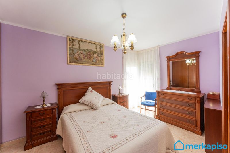 Foto e68971bb-b559-4cb1-93a2-ce684d25ad99. Casa adossada amb calefacció aparcament a Torrent Ballester Viladecans