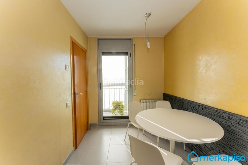 Foto 201f3fb1-544c-4c96-ace2-f8442a9527fd. Pis amb calefacció aparcament a Centre Viladecans