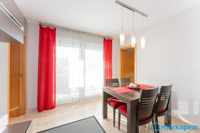 Foto 405d3a05-0021-4b87-8880-a06d00b4d026. Pis amb calefacció aparcament a Centre Viladecans