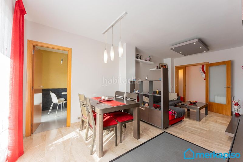 Foto 4a65695e-5eb8-4dd1-a5d8-23fc7fd1d816. Pis amb calefacció aparcament a Centre Viladecans