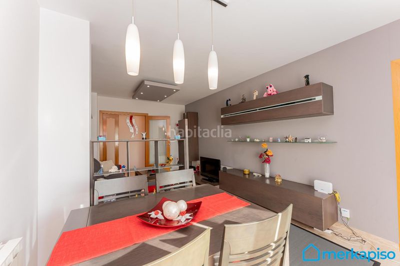 Foto 71d282d0-7683-41f1-a153-616e6a853da5. Pis amb calefacció aparcament a Centre Viladecans