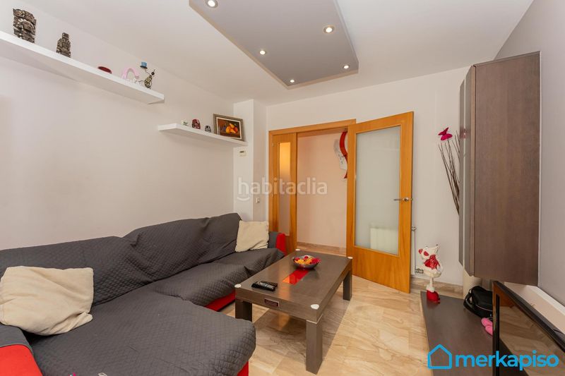 Foto 8286c266-20c8-48c5-8560-0881ae5999e1. Pis amb calefacció aparcament a Centre Viladecans