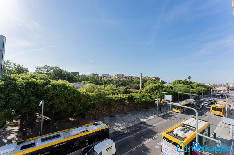 Foto a082da64-fe4b-4276-ad8a-0ebcf82c71b3. Pis amb calefacció aparcament a Centre Viladecans