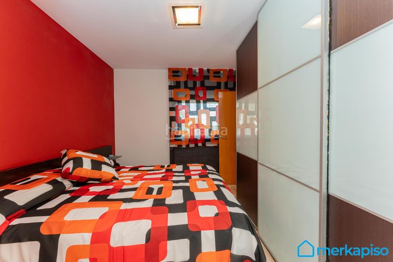 Foto ae357493-1d8b-4d8a-afae-5a680dc8ff52. Pis amb calefacció aparcament a Centre Viladecans