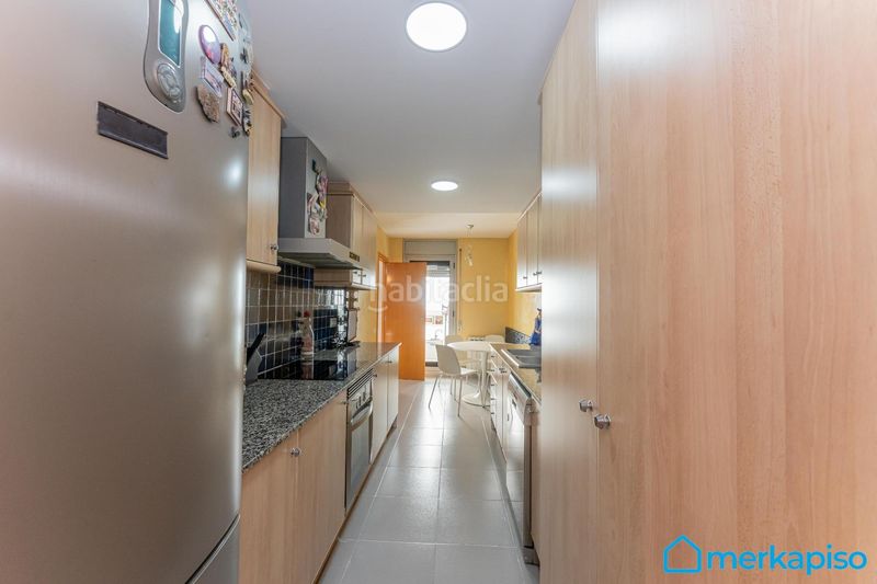 Foto db64bc10-25b9-461e-99dc-406729cf0673. Pis amb calefacció aparcament a Centre Viladecans