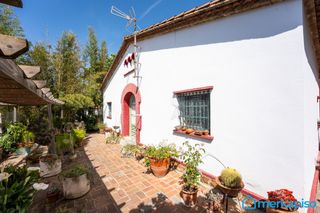 Masia a Torrelles de Llobregat. Mas�a catalana en torrelles de llobregat