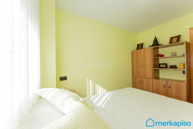 Foto 08566e3b-340b-48f4-96a0-b2c9607fb671. Dúplex amb aparcament a Torre-roja-Campreciós Viladecans
